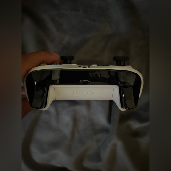 Xbox wireless Controller White - Picture 3 of 4